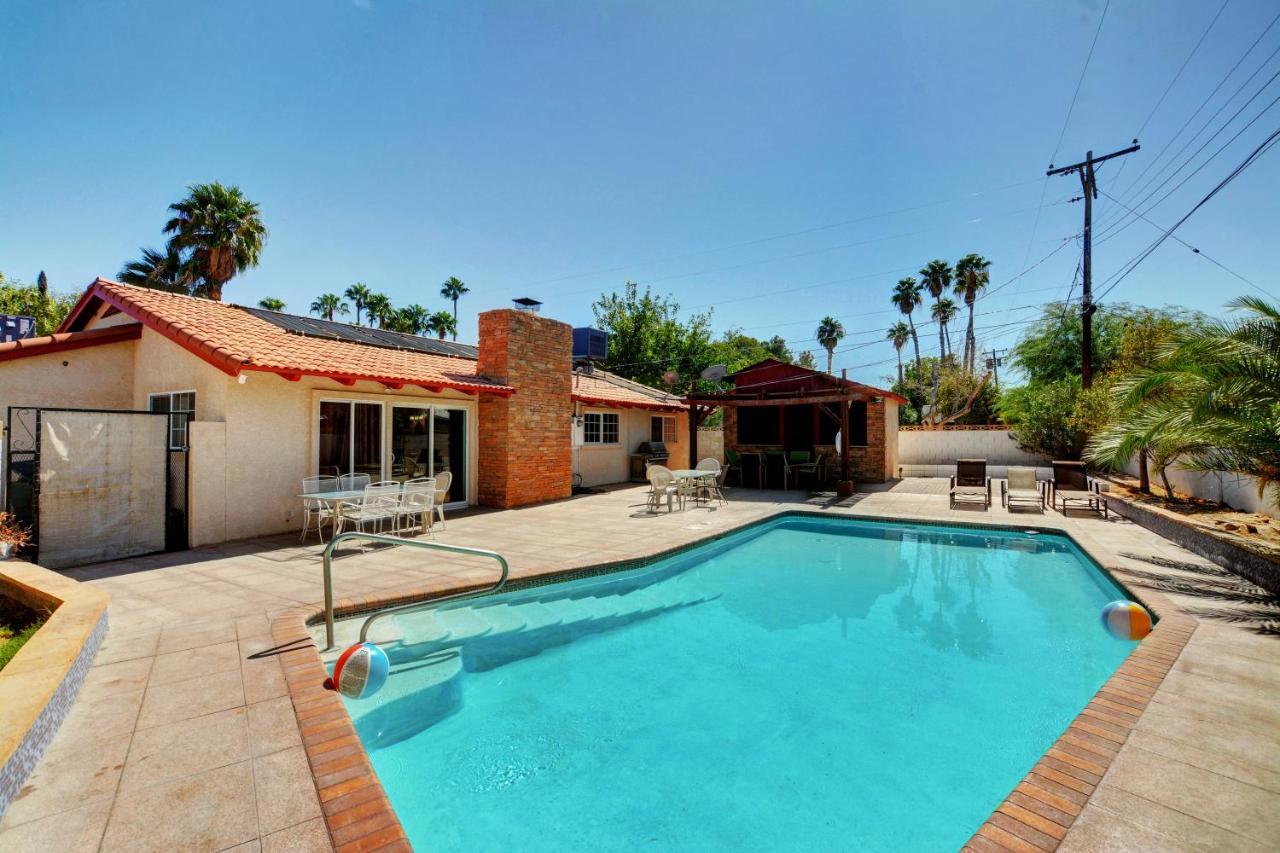 Las Vegas Elegance! Pool Table & Sparkling Pool! Home Bagian luar foto