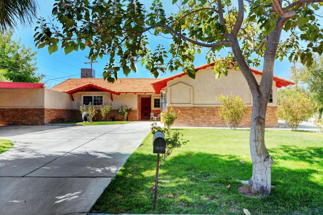 Las Vegas Elegance! Pool Table & Sparkling Pool! Home Bagian luar foto